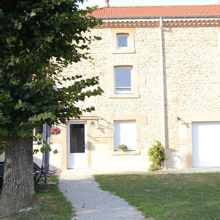 Gite Les Pins Montchenu Luaran gambar